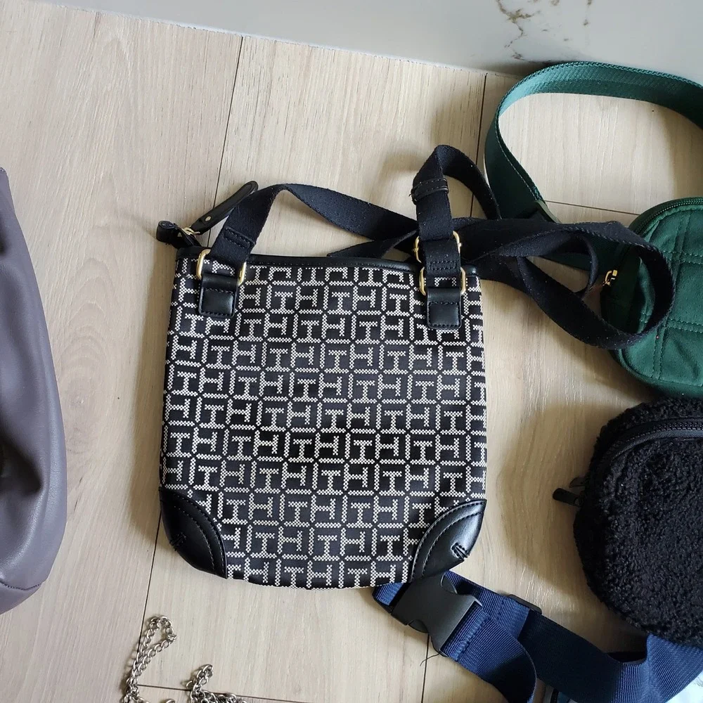 Womens Handbag Bundle Lot 6Pc Crossbody Tote Belt Bag Wallet Mixed Styles